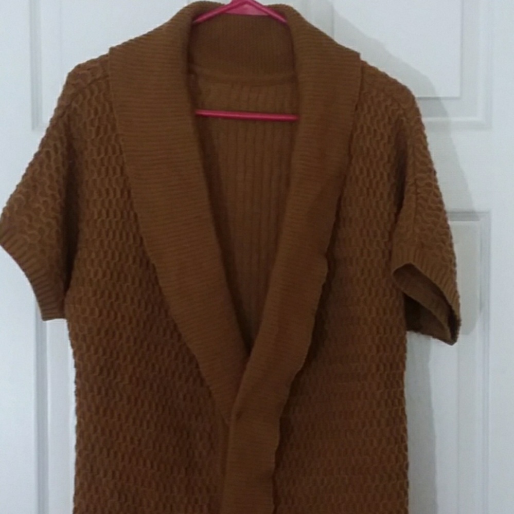 Short sleeve cardigan